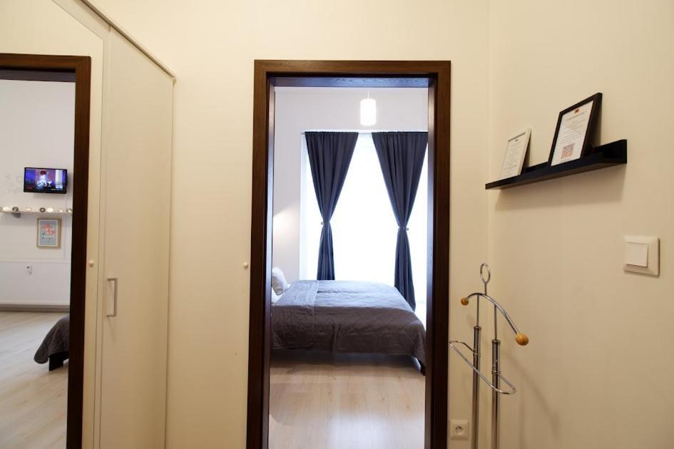 Cosy Studio, 15Min To Old Centre, Self-Check In, Free Wifi, Welcome Drink! プラハ エクステリア 写真